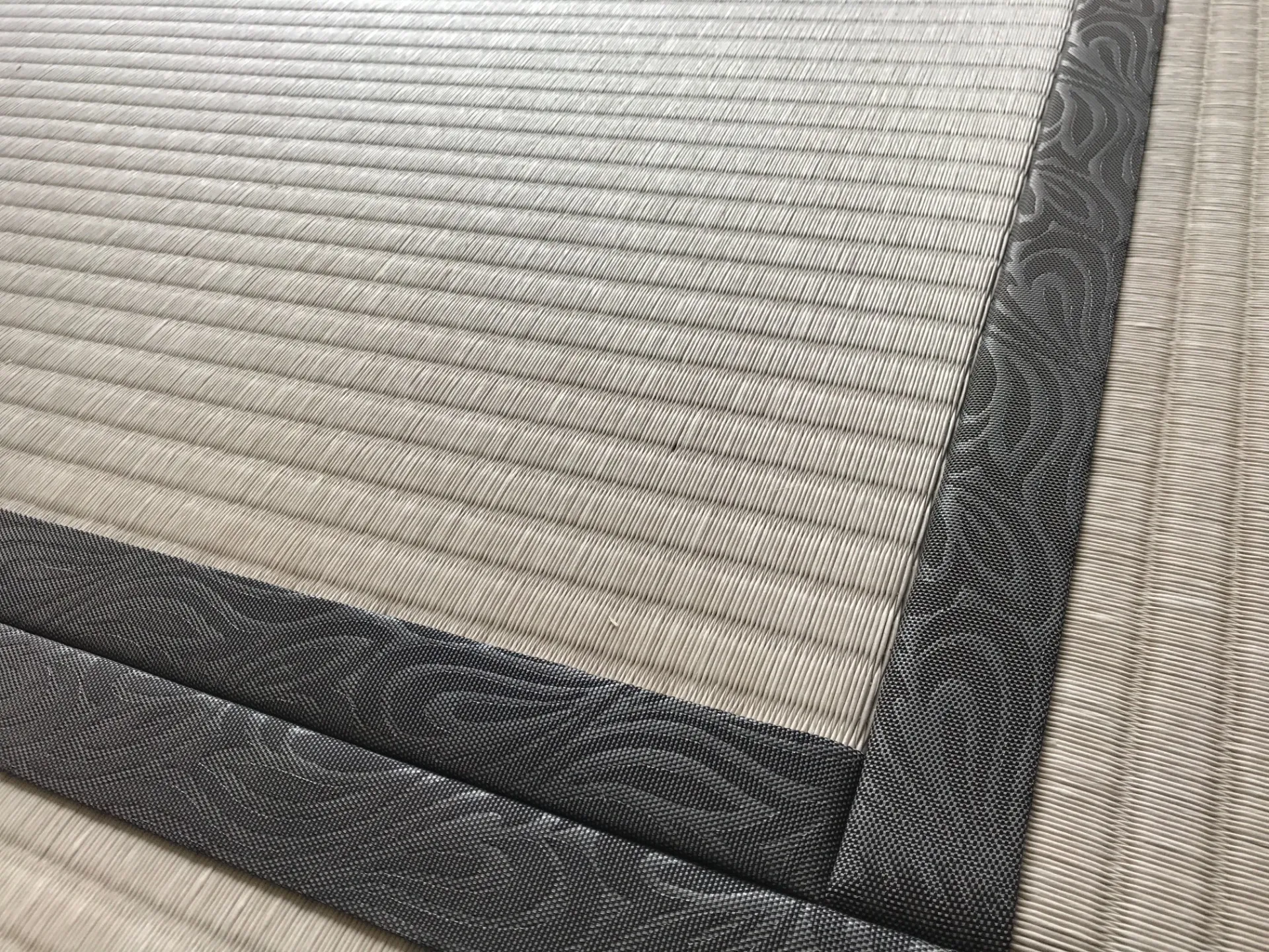 【灰桜色の和紙畳の新畳】大分市で畳の新調|金沢屋　坂ノ市店